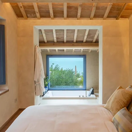 Hidden Dalla Gioconda